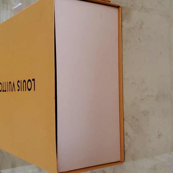 Authentic Louis Vuitton Box - Picture 4 of 8